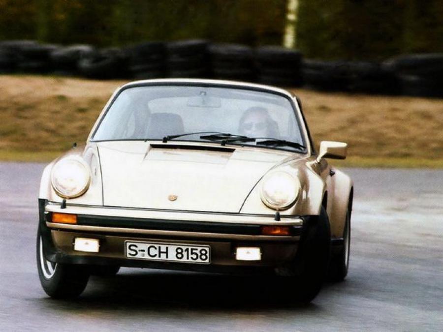  Porsche 911 Turbo 3.0 Coupe 1975 года  (фото 14 из 25)